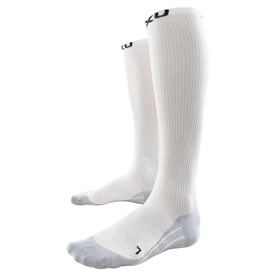 2XU XFORM Compression Race Socks White / Grey