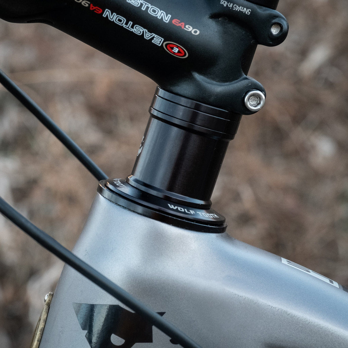 Wolf Tooth 1 Degree GeoShift Performance Angle Headset EC44/28.6 Upper, EC44/40 Lower