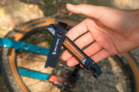 Wolf Tooth 8 - Bit Chainbreaker + Utility Knife Multi - Tool